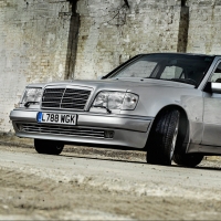 MERCEDES W124 E500